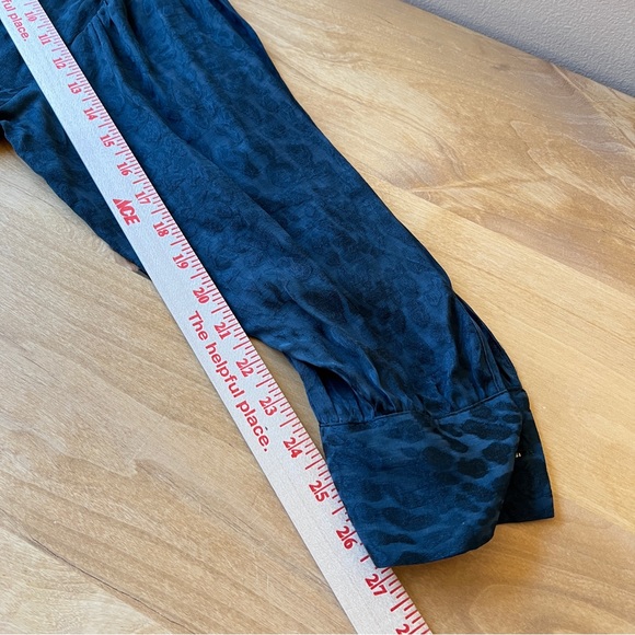 ❤️SOLD❤️ ZARA DRESS VISCOSE DARK TEAL ANIMAL PRINT FIT & FLARE FLOWY SZ MED - Picture 8 of 12